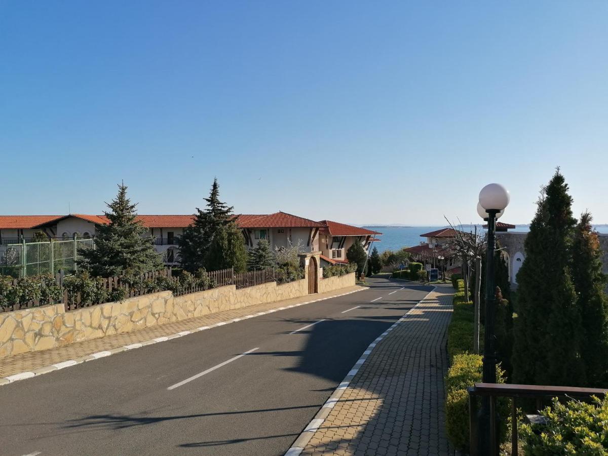 Triumph Holiday Village Sveti Vlas Exteriör bild