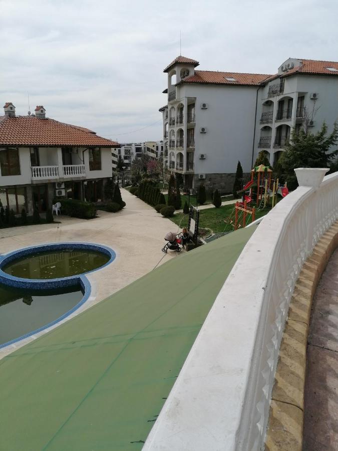 Triumph Holiday Village Sveti Vlas Exteriör bild