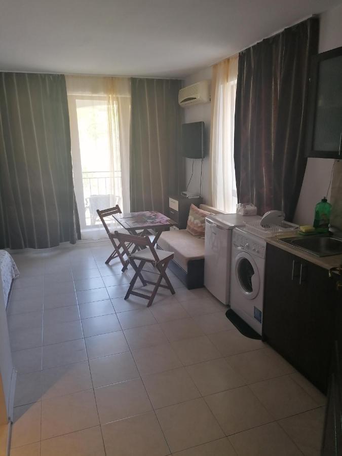 Triumph Holiday Village Sveti Vlas Exteriör bild