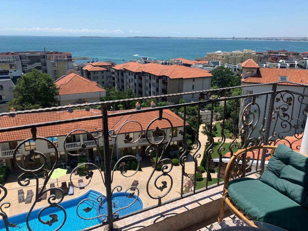 Triumph Holiday Village Sveti Vlas Exteriör bild