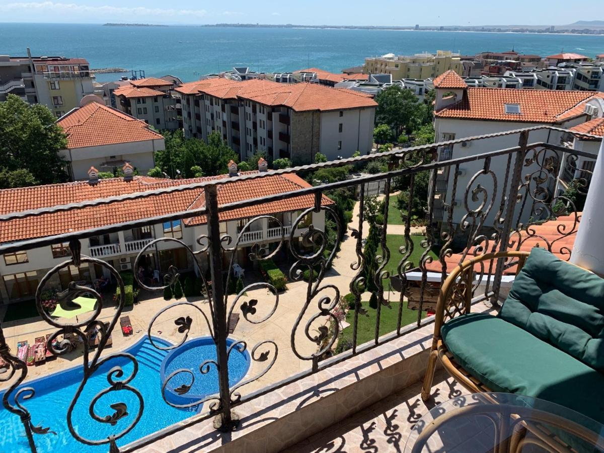 Triumph Holiday Village Sveti Vlas Exteriör bild