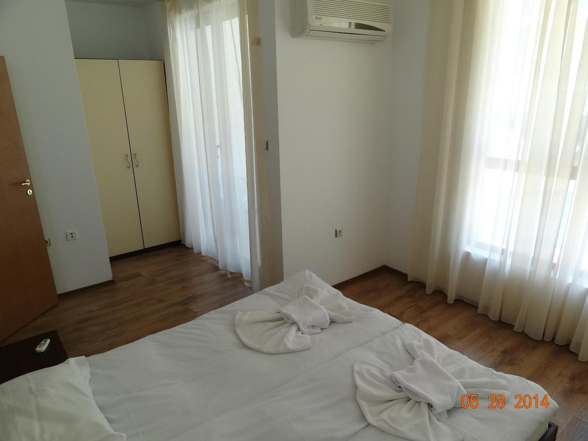 Triumph Holiday Village Sveti Vlas Rum bild