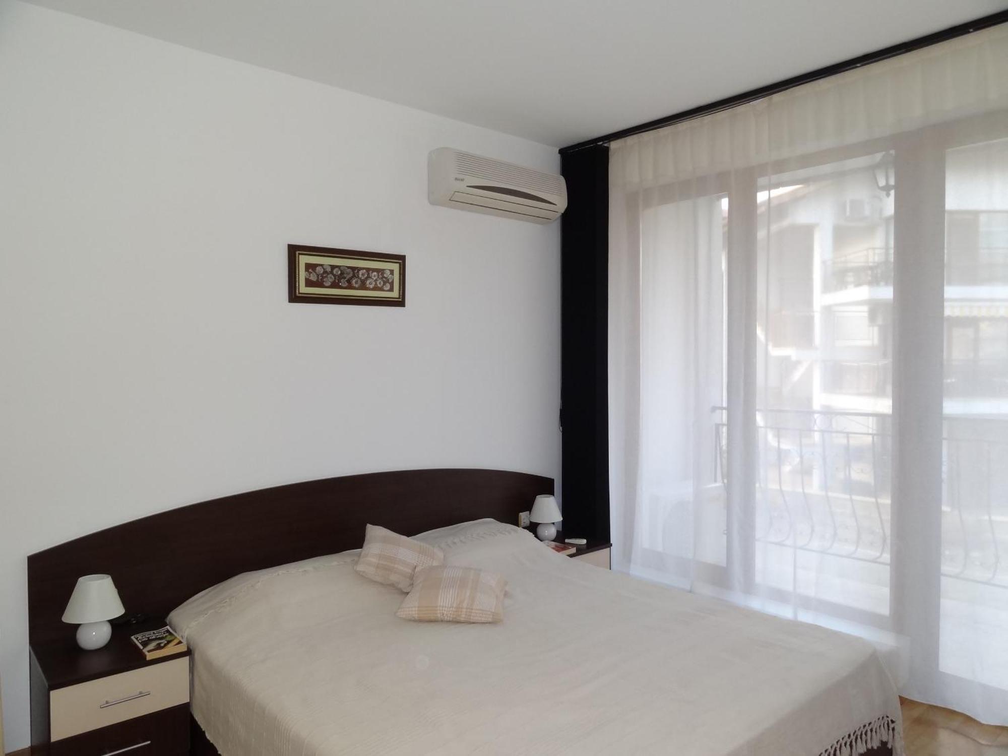 Triumph Holiday Village Sveti Vlas Rum bild