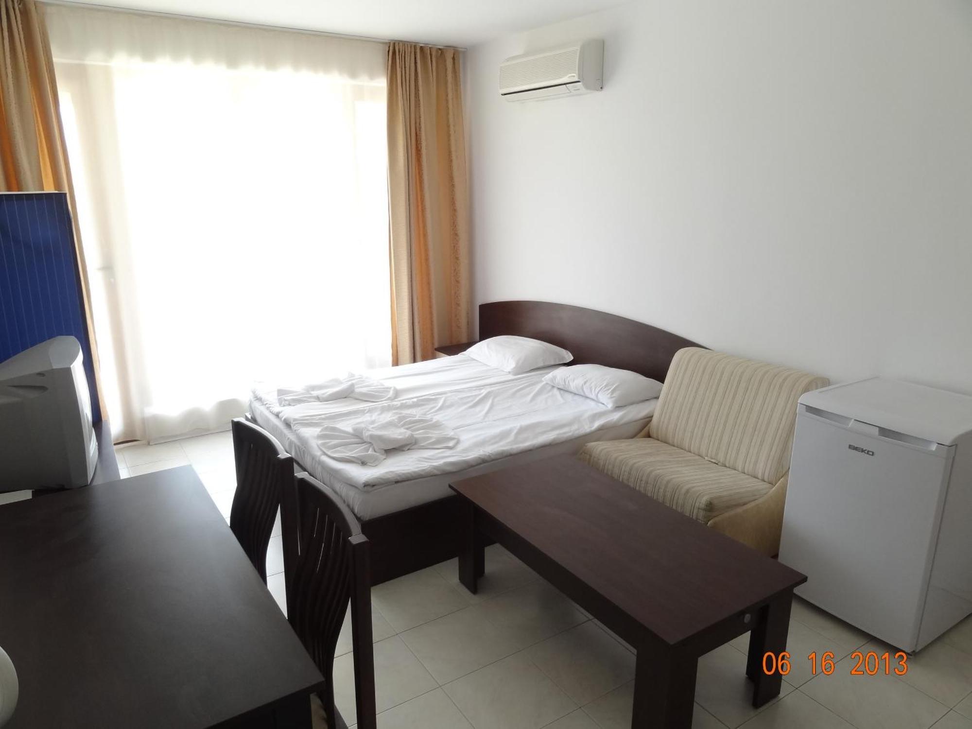 Triumph Holiday Village Sveti Vlas Rum bild