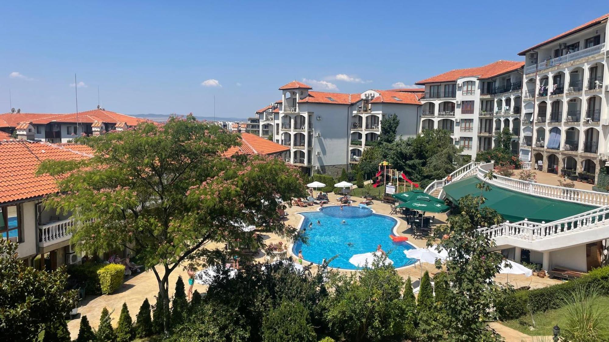 Triumph Holiday Village Sveti Vlas Exteriör bild