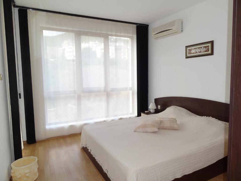 Triumph Holiday Village Sveti Vlas Rum bild