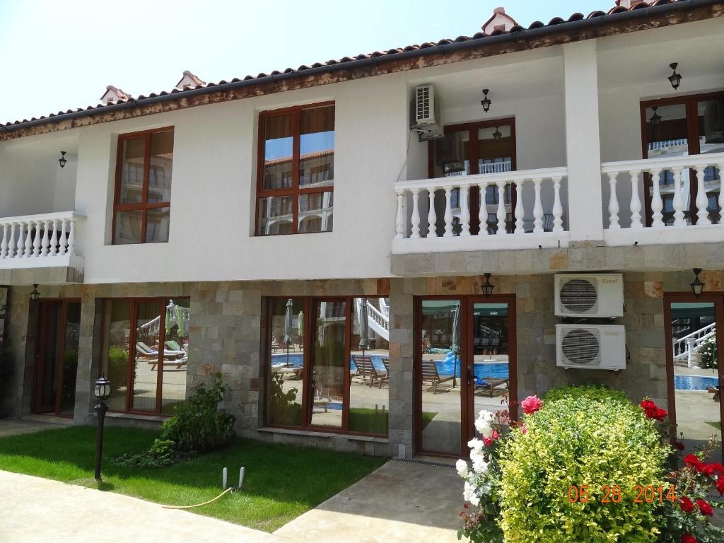 Triumph Holiday Village Sveti Vlas Rum bild